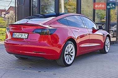 Седан Tesla Model 3 2022 в Львове