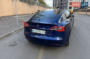 Седан Tesla Model 3 2019 в Киеве