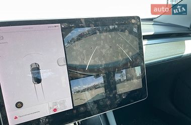 Седан Tesla Model 3 2021 в Киеве