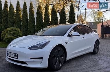 Седан Tesla Model 3 2021 в Самборі