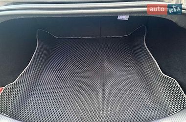 Седан Tesla Model 3 2024 в Дніпрі