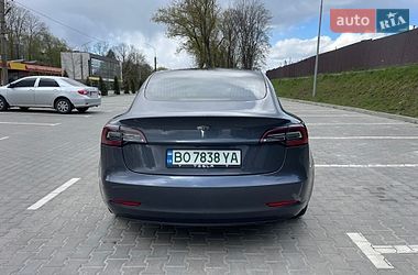 Седан Tesla Model 3 2019 в Тернополі