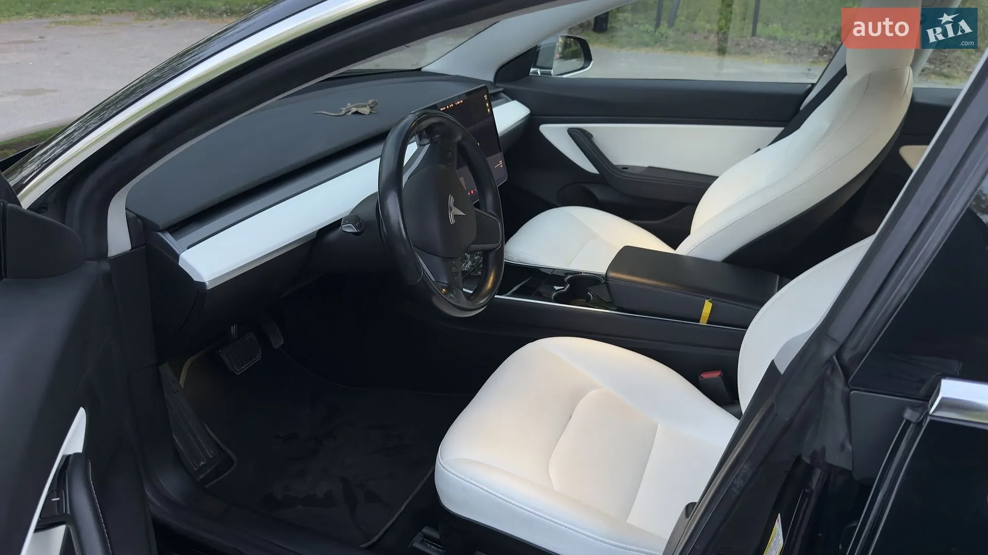 2019 Tesla Model 3 - мініатюра 9
