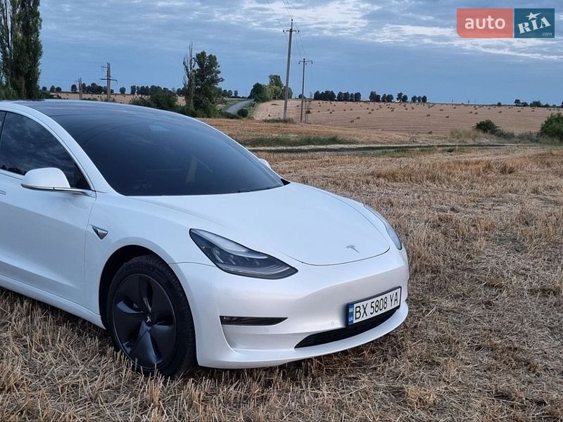 Tesla Model 3 2019