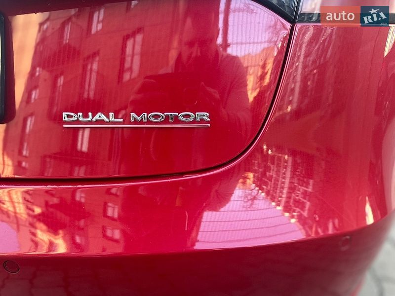 Седан Tesla Model 3 2018 в Ивано-Франковске