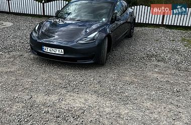Седан Tesla Model 3 2021 в Івано-Франківську
