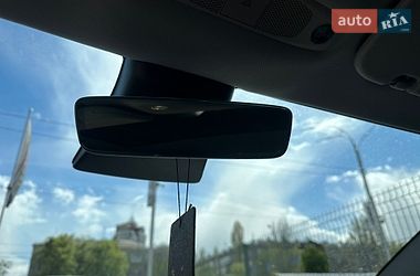 Седан Tesla Model 3 2020 в Киеве