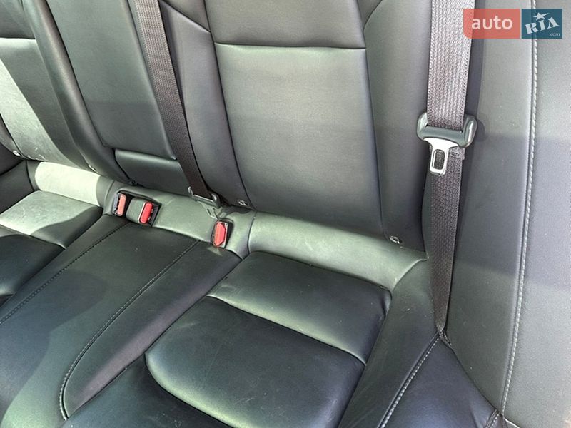 Седан Tesla Model 3 2020 в Киеве