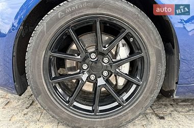 Седан Tesla Model 3 2018 в Львове