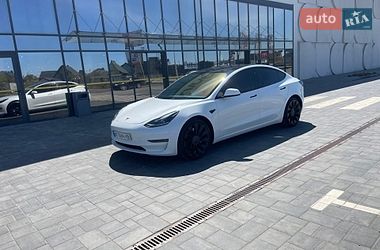 Седан Tesla Model 3 2023 в Луцке