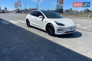 Седан Tesla Model 3 2023 в Луцке