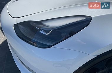 Седан Tesla Model 3 2023 в Луцке