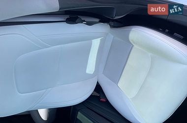 Седан Tesla Model 3 2023 в Луцке