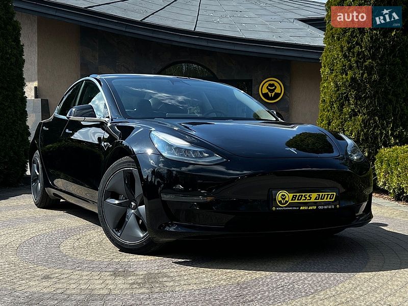 Tesla Model 3 2020