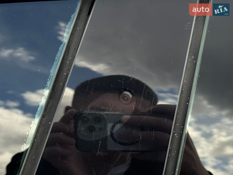Седан Tesla Model 3 2022 в Киеве