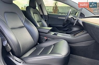 Седан Tesla Model 3 2022 в Киеве