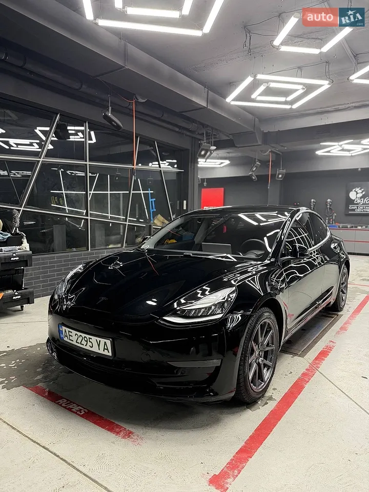 2018 Tesla Model 3 - мініатюра 11