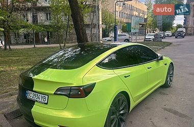 Седан Tesla Model 3 2019 в Львове