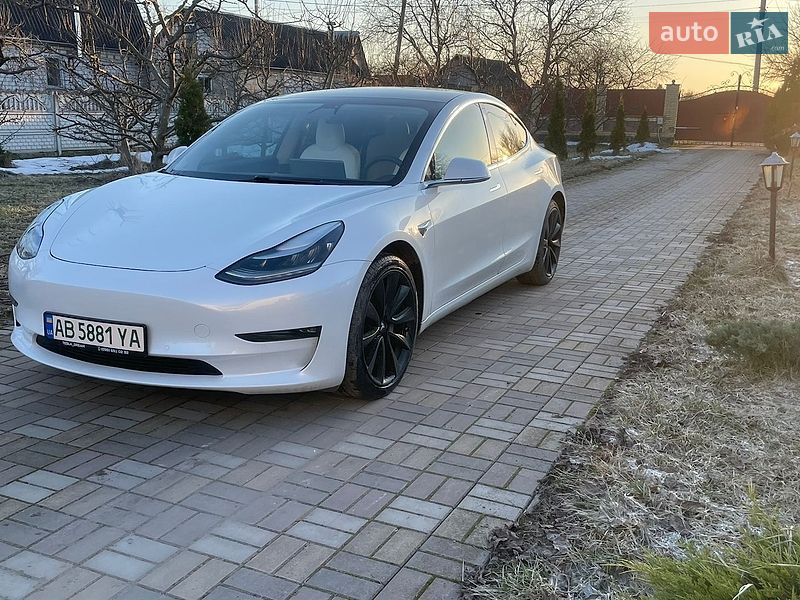Седан Tesla Model 3 2019 в Житомире