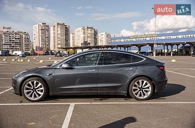 Седан Tesla Model 3 2018 в Києві