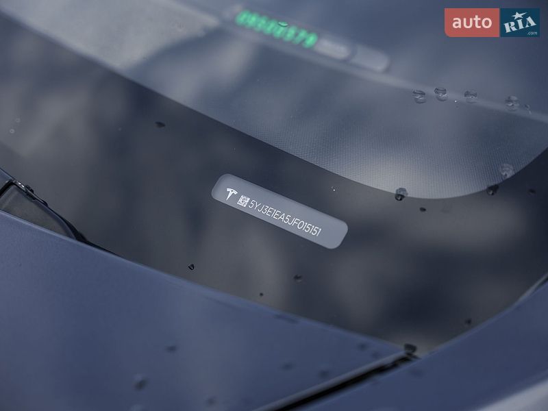 Седан Tesla Model 3 2018 в Києві