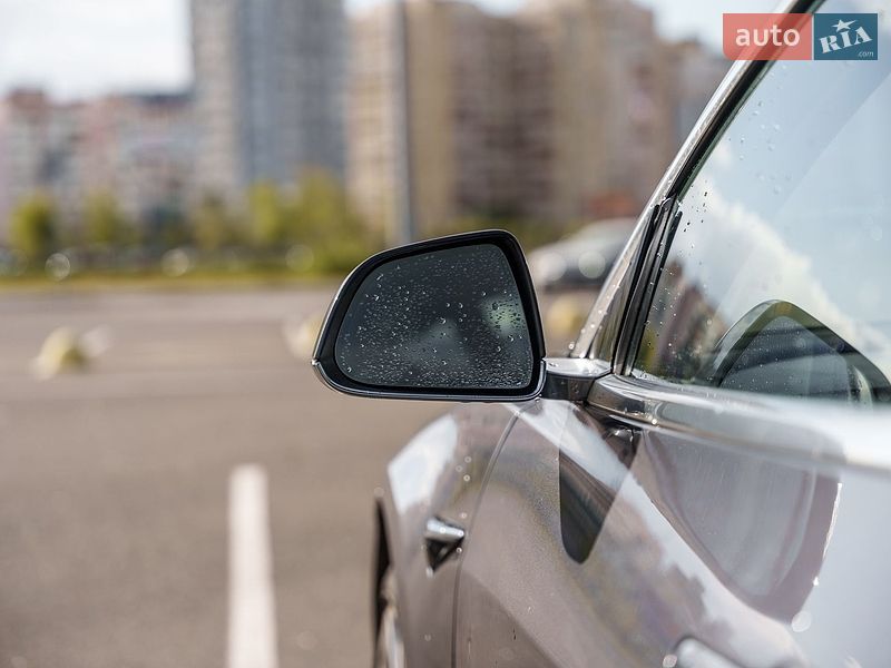 Седан Tesla Model 3 2018 в Києві