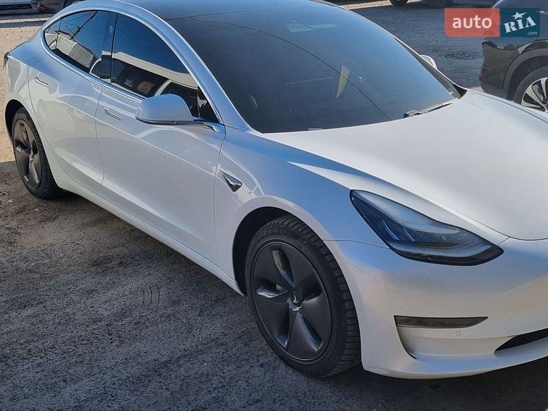 Седан Tesla Model 3 2019 в Хмельницькому