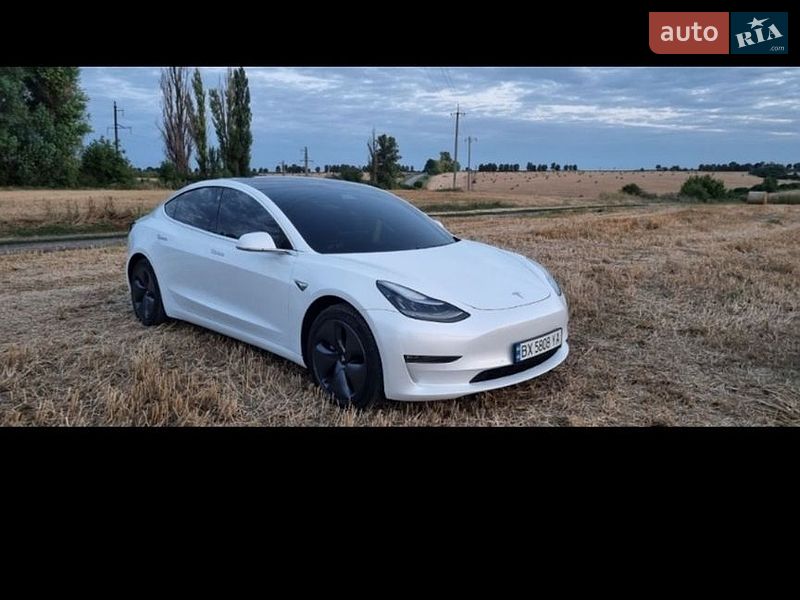 Седан Tesla Model 3 2019 в Хмельницькому
