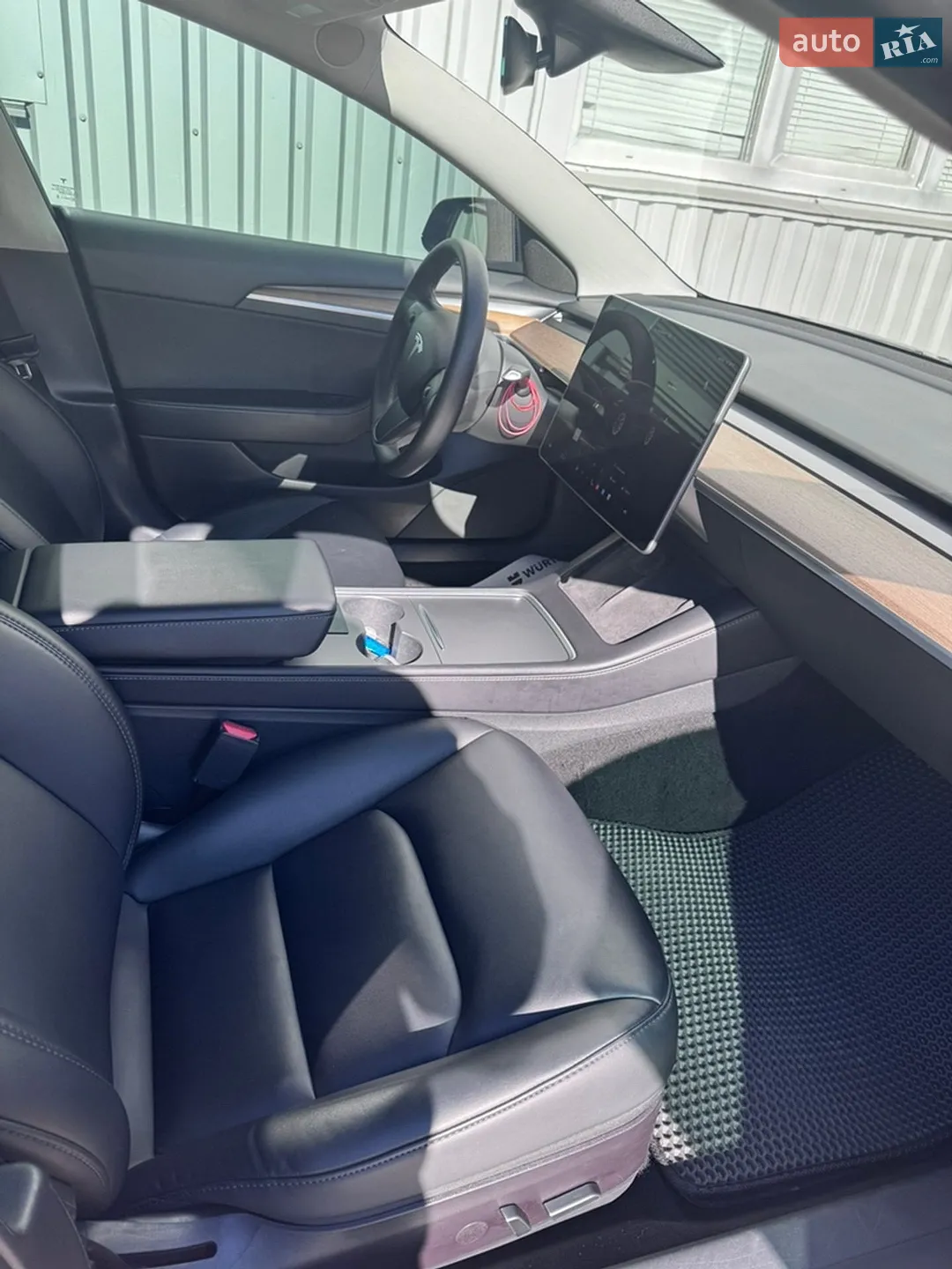 2022 Tesla Model 3 - мініатюра 15