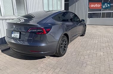 Седан Tesla Model 3 2022 в Виннице