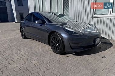 Седан Tesla Model 3 2022 в Виннице