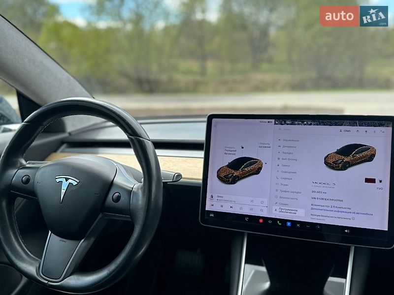 Седан Tesla Model 3 2017 в Львове