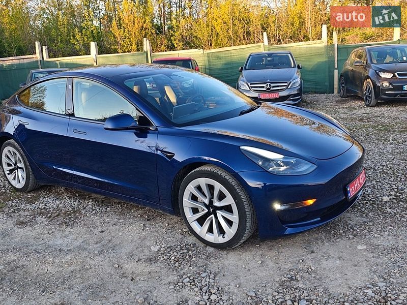Седан Tesla Model 3 2023 в Каменец-Подольском