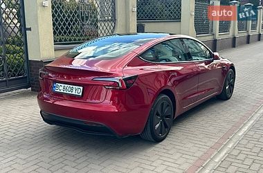 Седан Tesla Model 3 2024 в Львове