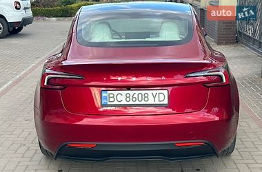 Седан Tesla Model 3 2024 в Львове