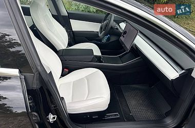 Седан Tesla Model 3 2020 в Харкові