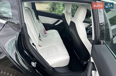 Седан Tesla Model 3 2020 в Харкові