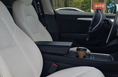Седан Tesla Model 3 2022 в Києві