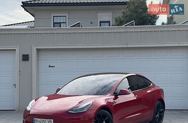 Седан Tesla Model 3 2018 в Одесі