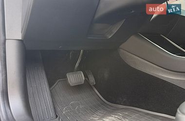 Седан Tesla Model 3 2018 в Одесі