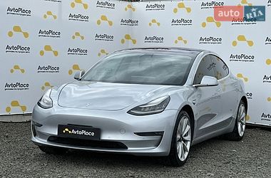 Седан Tesla Model 3 2018 в Луцке