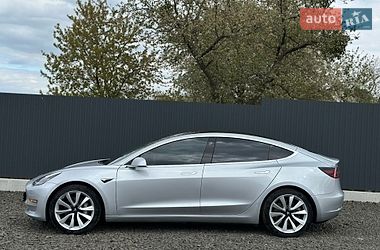 Седан Tesla Model 3 2018 в Луцке