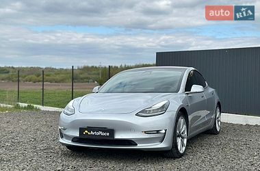 Седан Tesla Model 3 2018 в Луцке