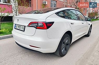 Седан Tesla Model 3 2021 в Дніпрі
