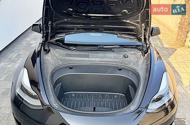 Седан Tesla Model 3 2022 в Хмельницком