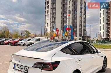 Седан Tesla Model 3 2022 в Луцьку