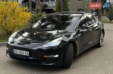 Седан Tesla Model 3 2018 в Киеве