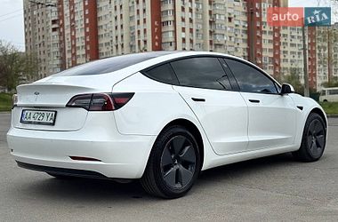 Седан Tesla Model 3 2020 в Києві
