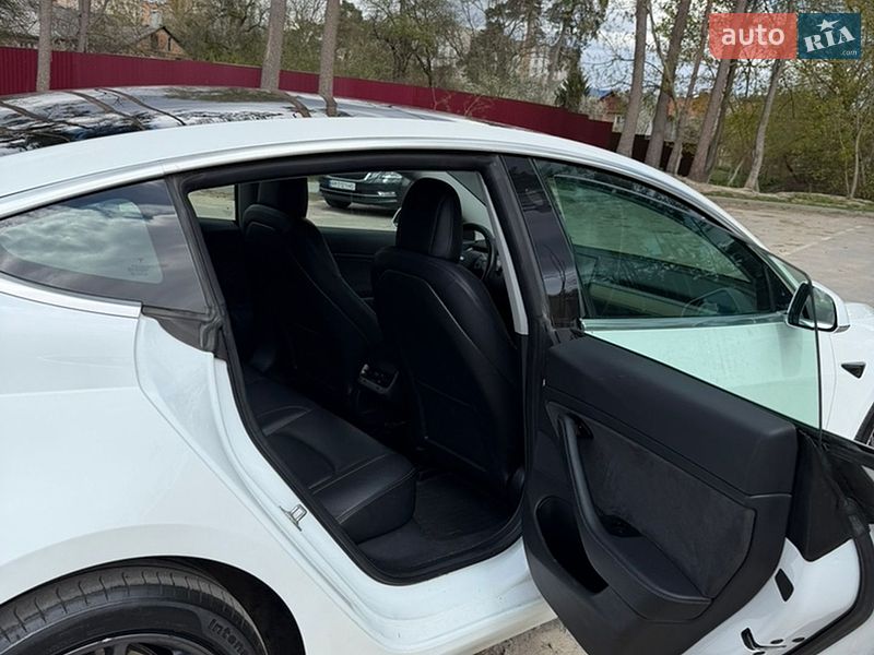 Седан Tesla Model 3 2019 в Житомирі фото 29 Седан Tesla Model 3 2019 в Житомирі