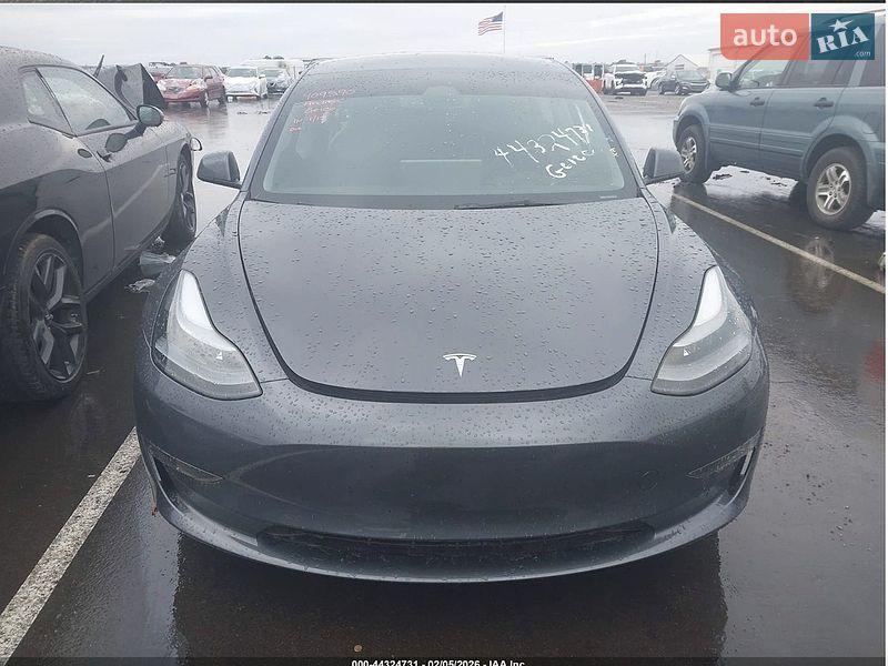 Tesla Model 3 2023